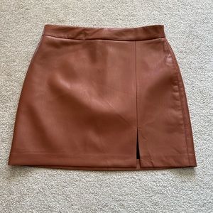 Aritzia mini skirt